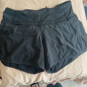 Lululemon size 4 speed up shorts